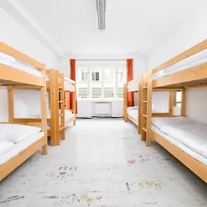Benedikt Center Albergue