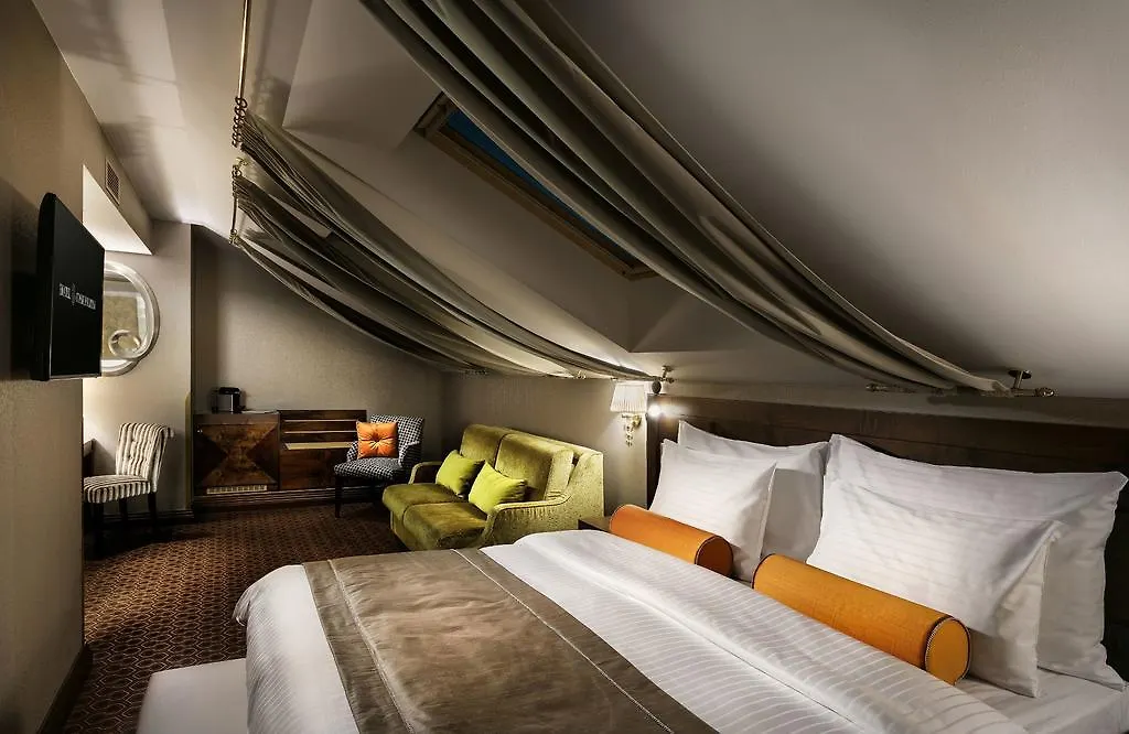 *****  Cosmopolitan Hotel Prague Czech Republic